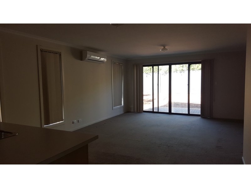 97 WATTLEBIRD Drive, Burton SA 5110