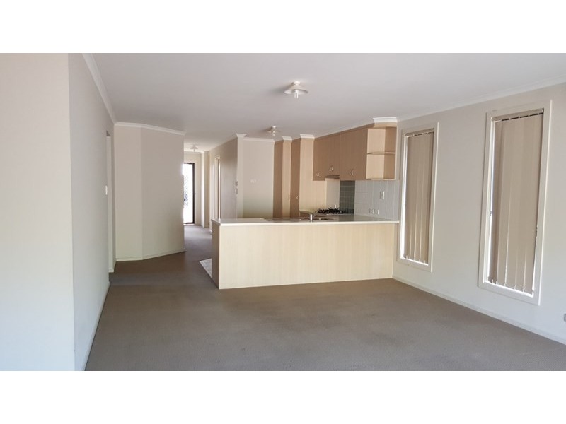 97 WATTLEBIRD Drive, Burton SA 5110