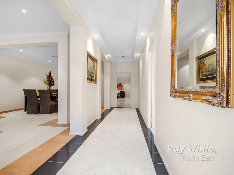 18 Sheaoak Drive, Mawson Lakes SA 5095