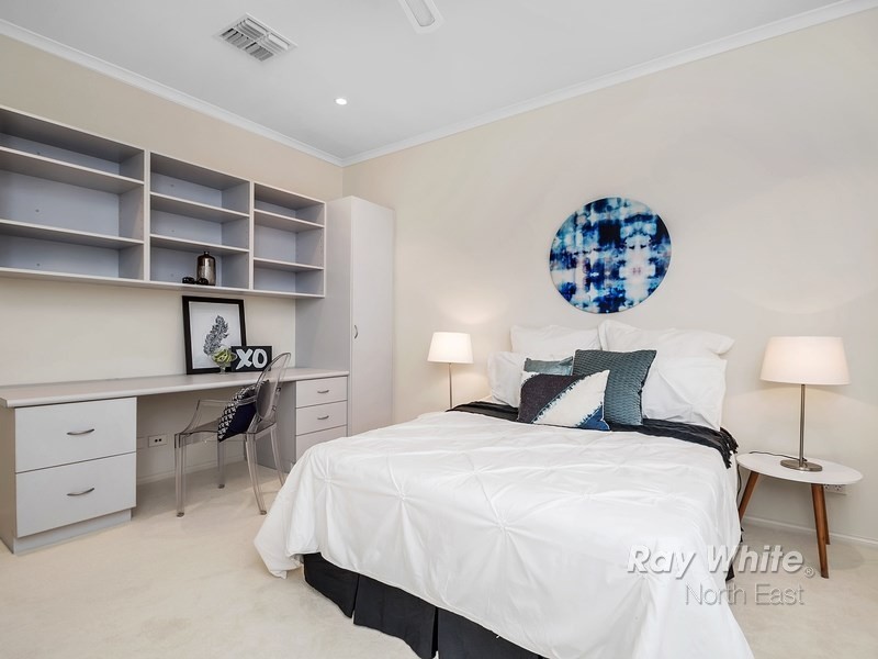 18 Sheaoak Drive, Mawson Lakes SA 5095