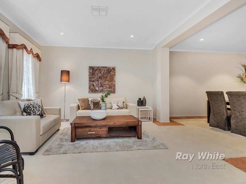 18 Sheaoak Drive, Mawson Lakes SA 5095