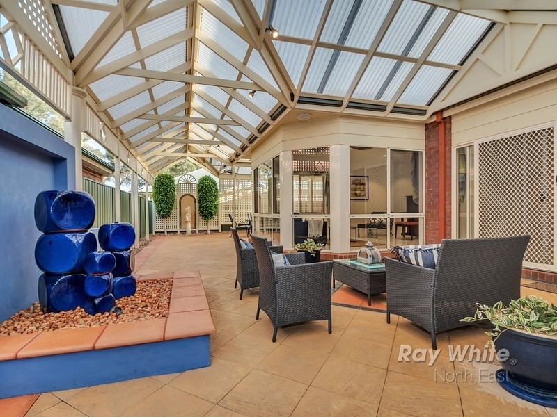 18 Sheaoak Drive, Mawson Lakes SA 5095