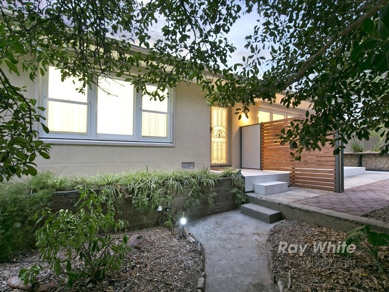 12 Lincoln Drive, Redwood Park SA 5097