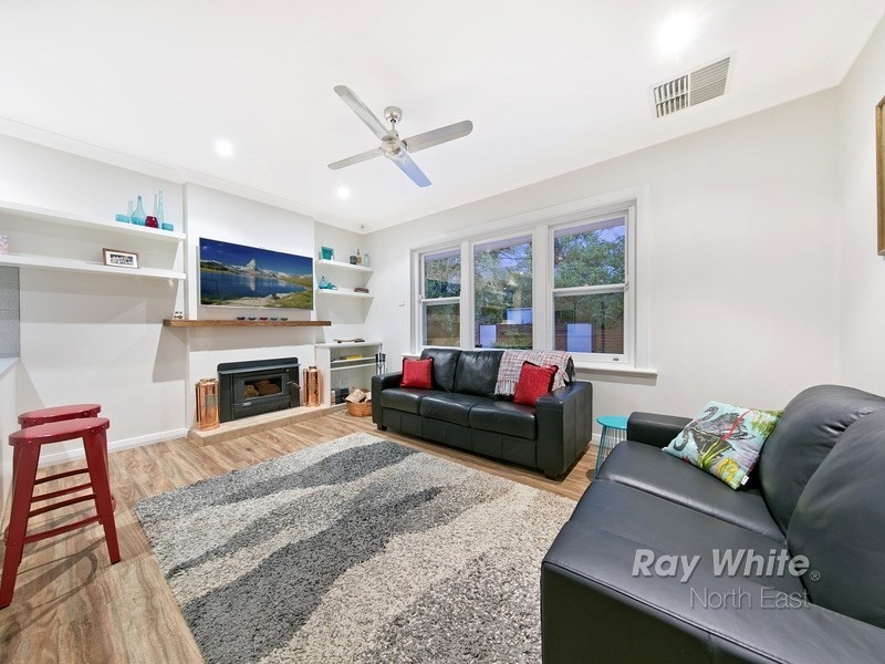 12 Lincoln Drive, Redwood Park SA 5097