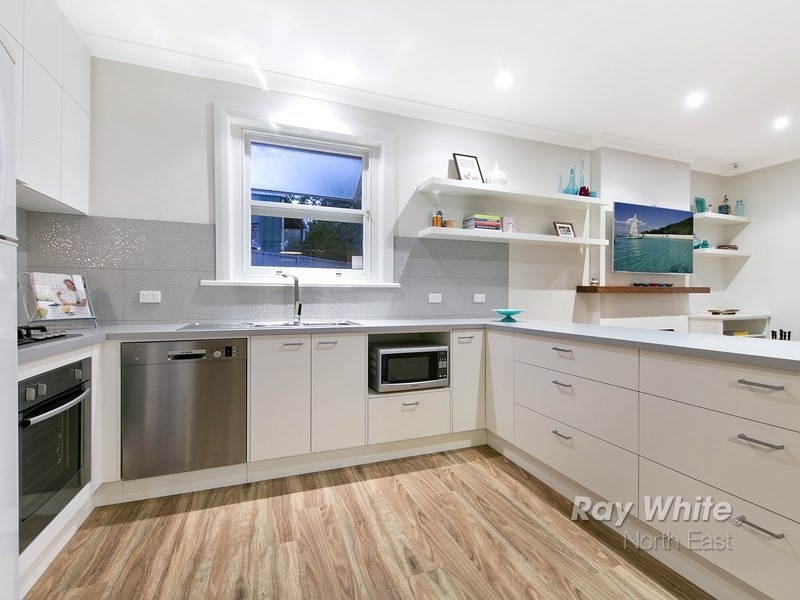 12 Lincoln Drive, Redwood Park SA 5097