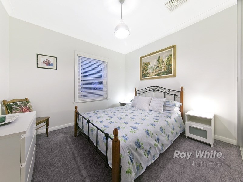 12 Lincoln Drive, Redwood Park SA 5097