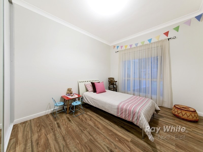 12 Lincoln Drive, Redwood Park SA 5097