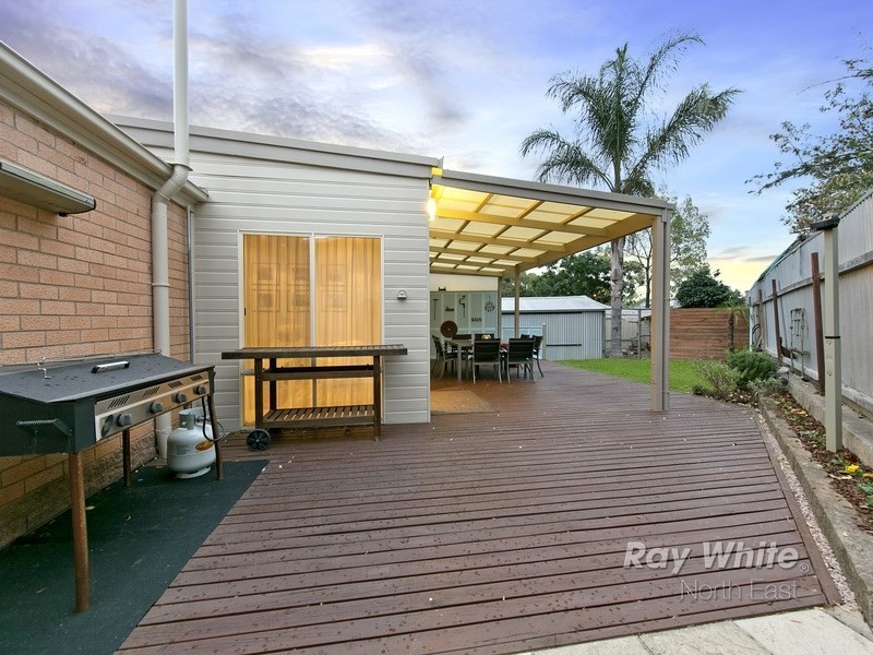 12 Lincoln Drive, Redwood Park SA 5097