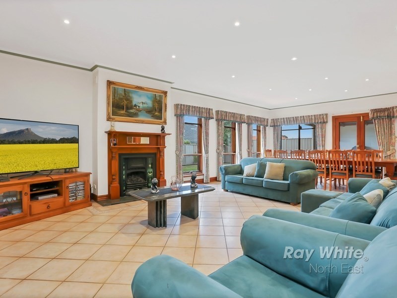1 Aish Close, Newton SA 5074