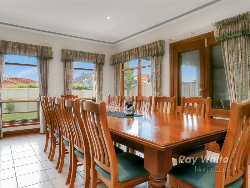 1 Aish Close, Newton SA 5074