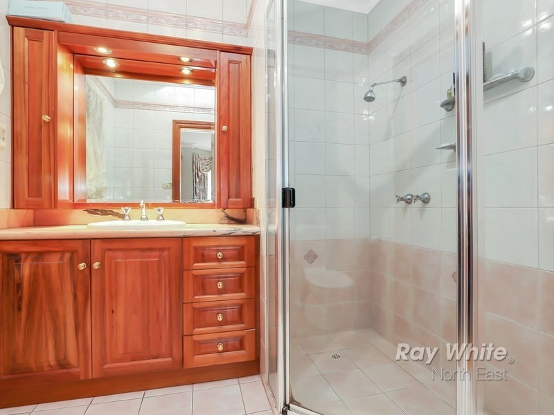 1 Aish Close, Newton SA 5074