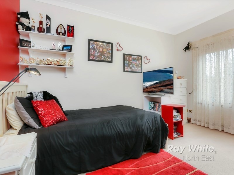 1 Aish Close, Newton SA 5074