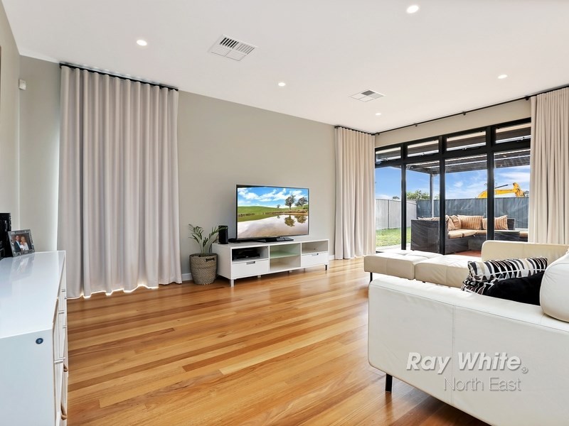 1 Warren Avenue, Paradise SA 5075