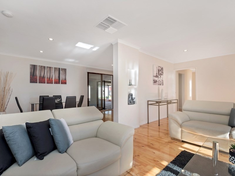 2 Geoff Court, Salisbury Heights SA 5109