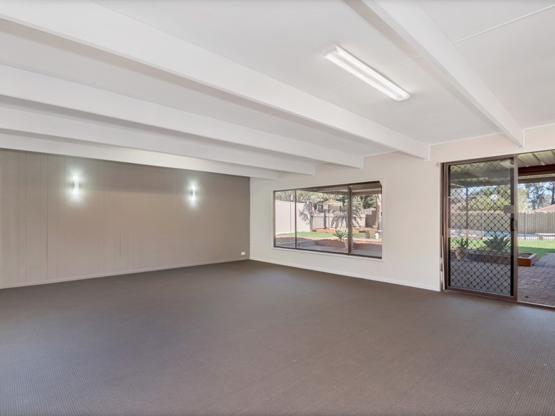 2 Geoff Court, Salisbury Heights SA 5109