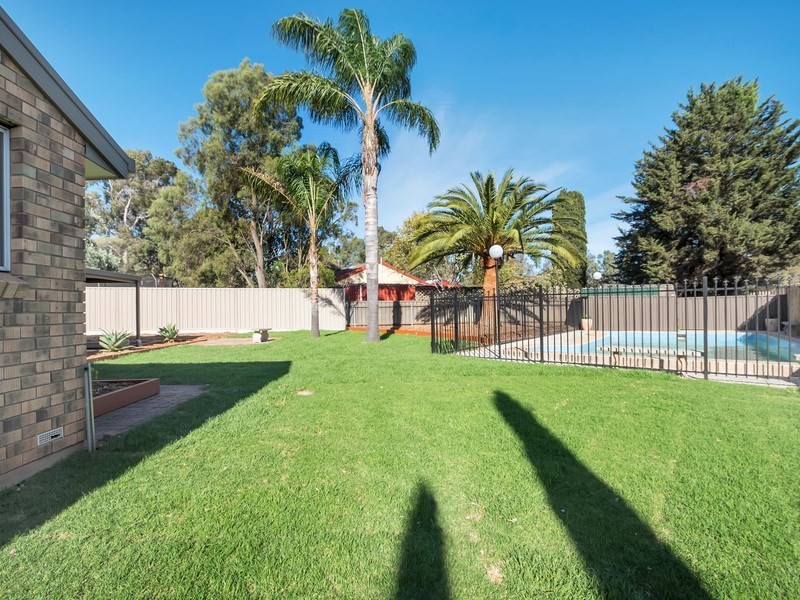 2 Geoff Court, Salisbury Heights SA 5109