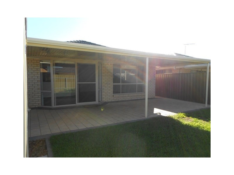 25 Mayfair Drive, Andrews Farm SA 5114