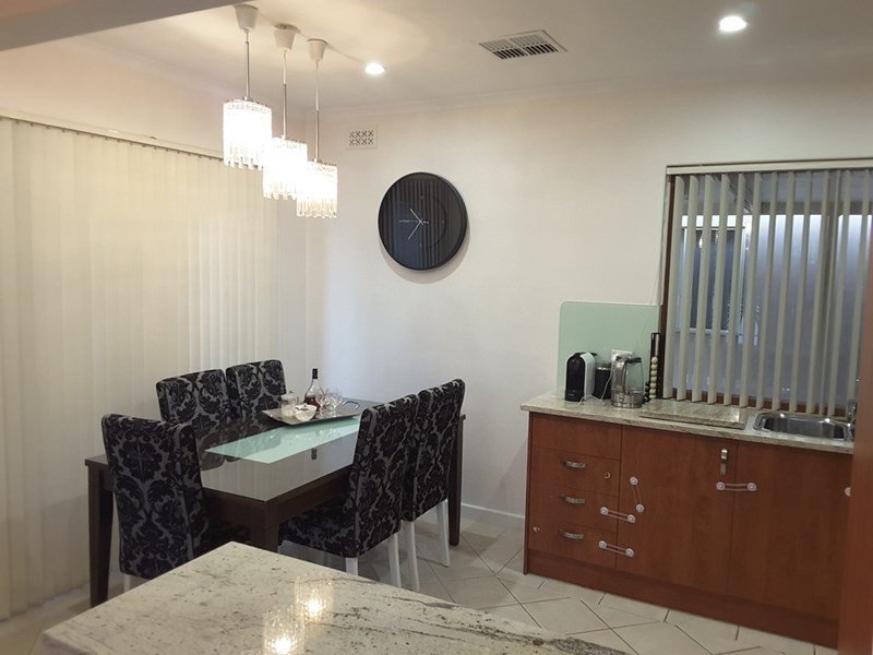 9 Helen Terrace, Valley View SA 5093