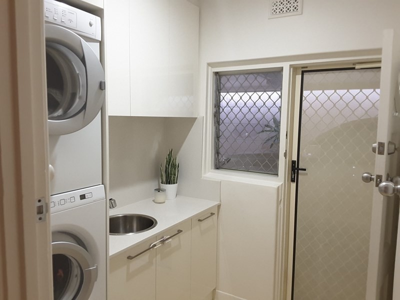 9 Helen Terrace, Valley View SA 5093