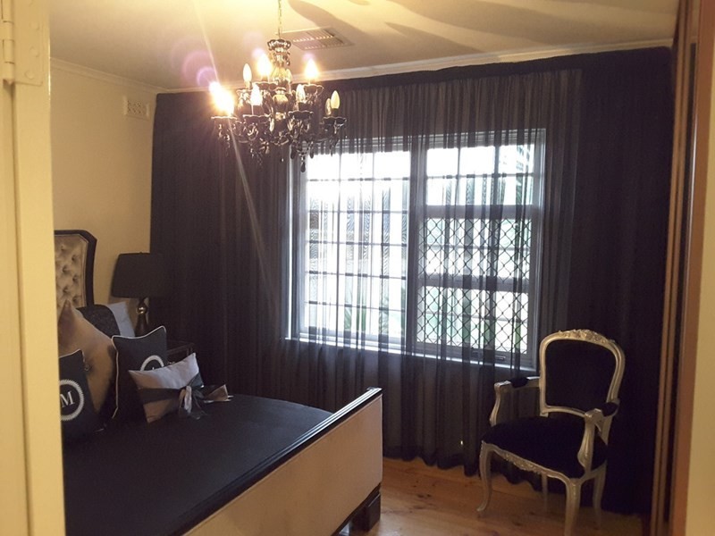 9 Helen Terrace, Valley View SA 5093