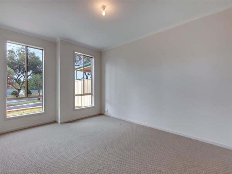 46 Clearview Crescent, Clearview SA 5085