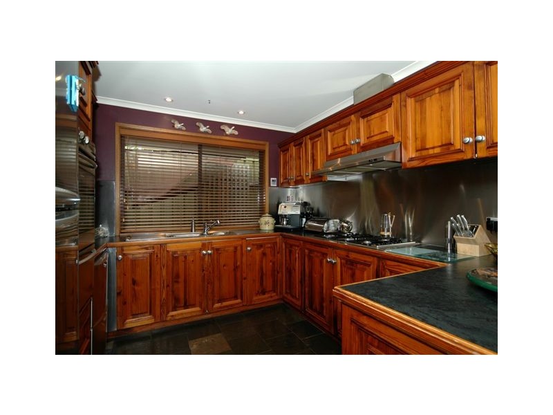 8 Dallas Court, Wynn Vale SA 5127