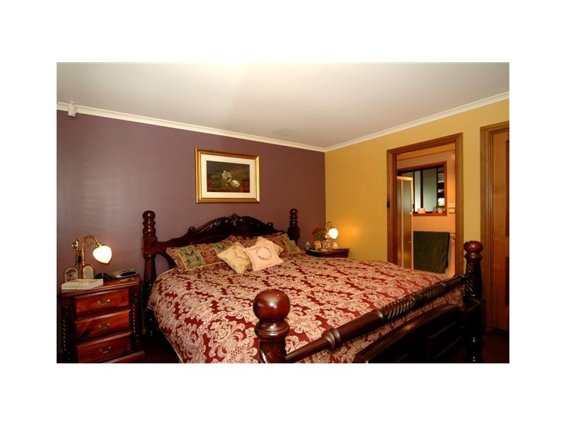 8 Dallas Court, Wynn Vale SA 5127