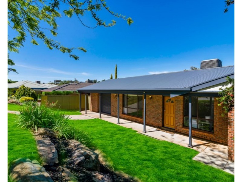 8 Taranaki Court, Greenwith SA 5125