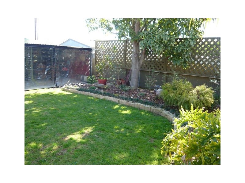 11 Barnes Crescent, Parafield Gardens SA 5107