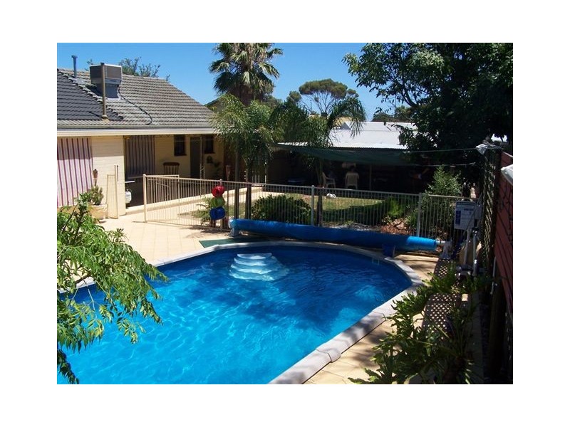 11 Barnes Crescent, Parafield Gardens SA 5107