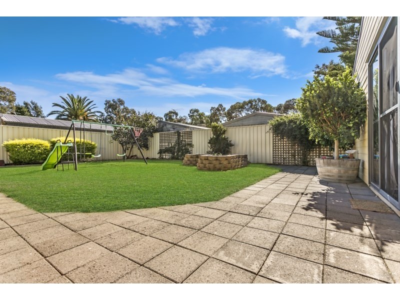16 Closeburn Crescent, Salisbury Park SA 5109