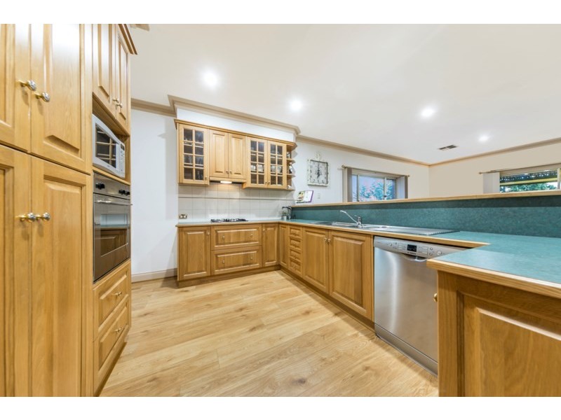 8 Montrose Place, Golden Grove SA 5125