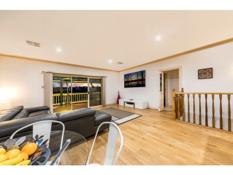 8 Montrose Place, Golden Grove SA 5125