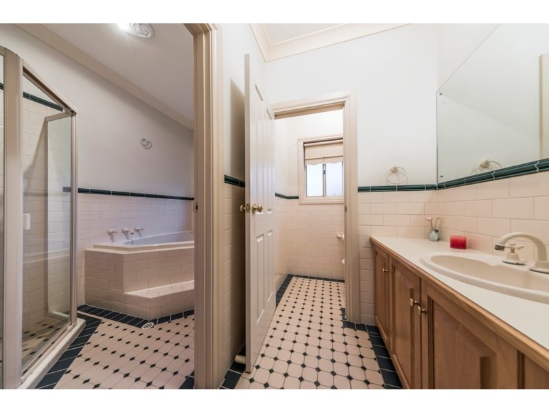 8 Montrose Place, Golden Grove SA 5125