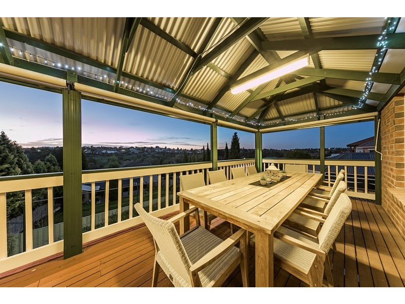 8 Montrose Place, Golden Grove SA 5125