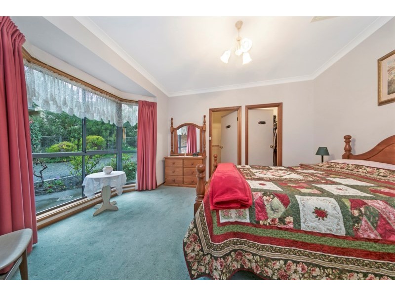 4 Peaceful Place, Tea Tree Gully SA 5091