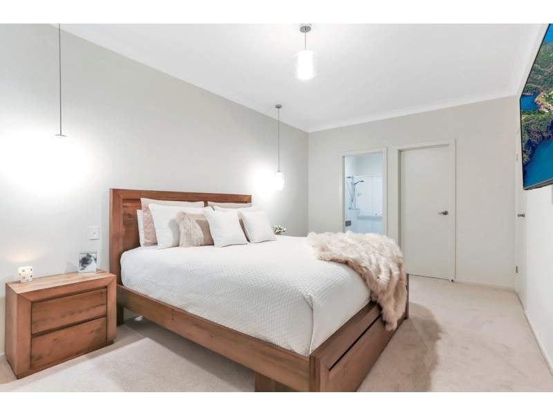 42 Charles Street, Valley View SA 5093