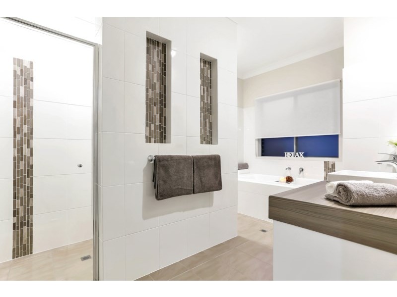 42 Charles Street, Valley View SA 5093