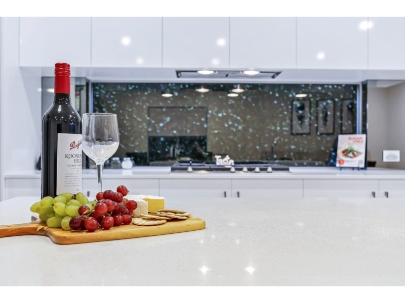 42 Charles Street, Valley View SA 5093