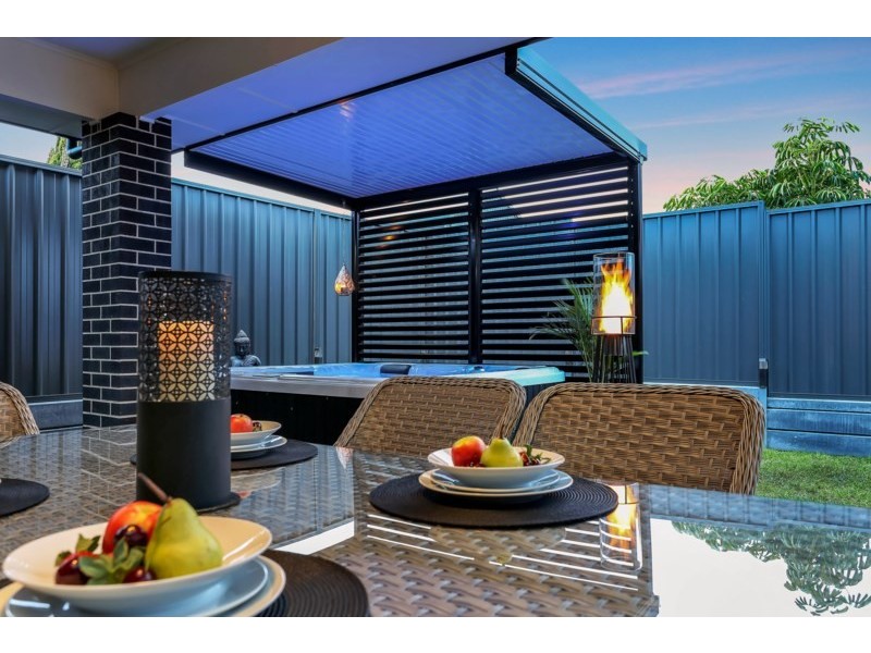 42 Charles Street, Valley View SA 5093