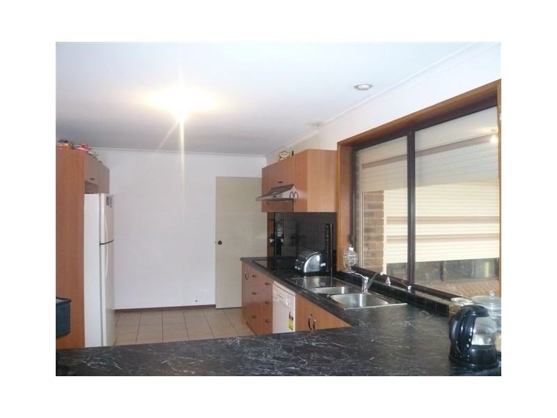13 Hampton Court, Salisbury East SA 5109