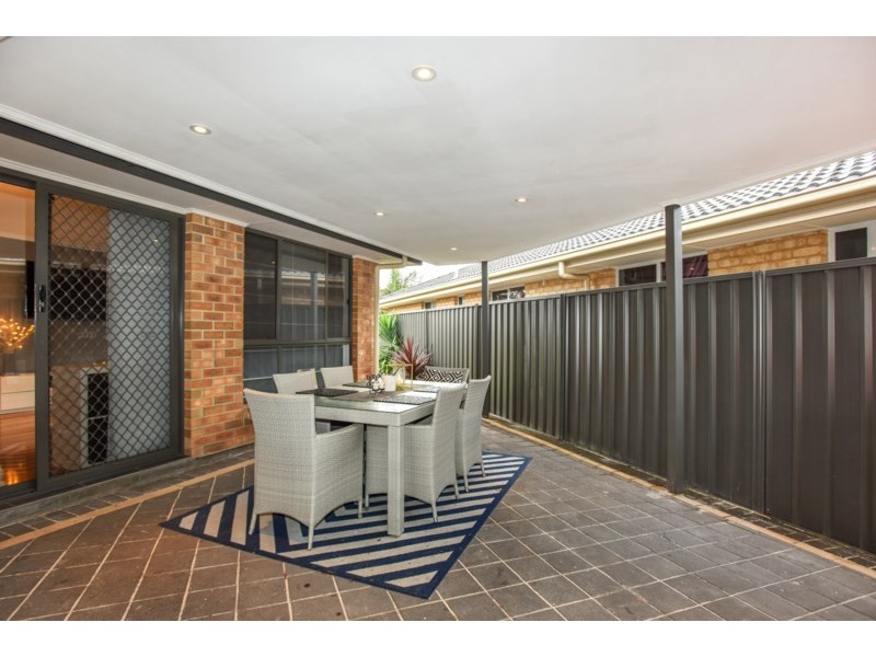 1 Spenfeld Court, Valley View SA 5093