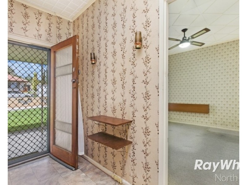 2 Forrest Avenue, Valley View SA 5093