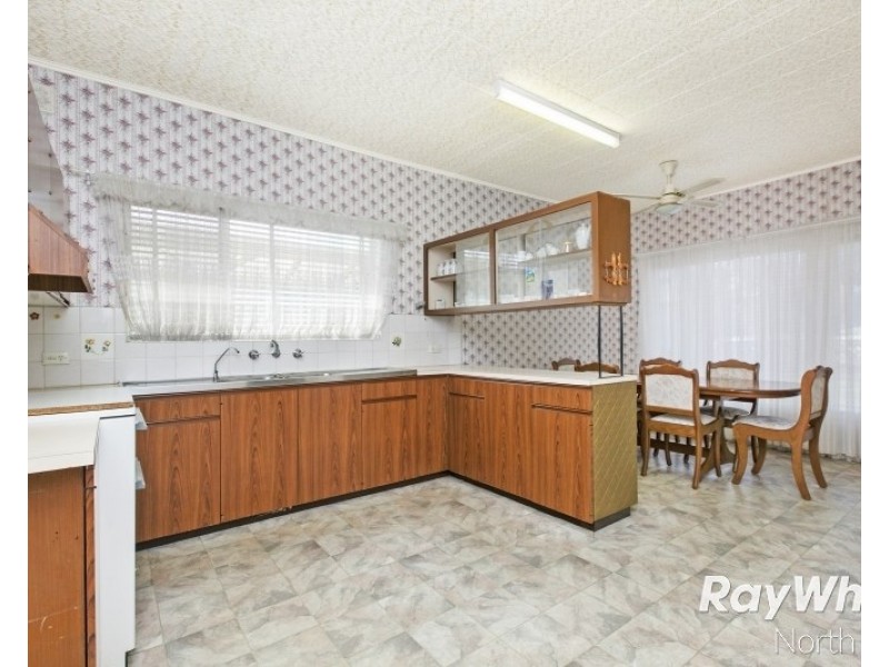 2 Forrest Avenue, Valley View SA 5093