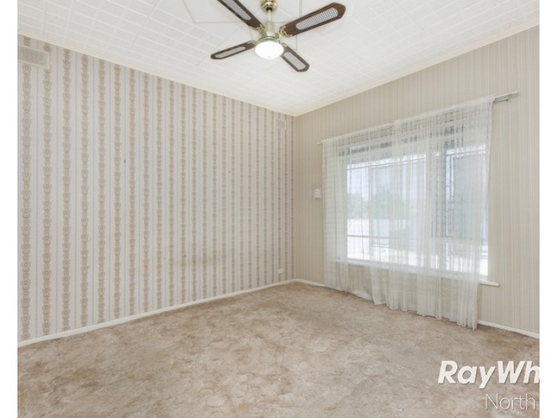 2 Forrest Avenue, Valley View SA 5093