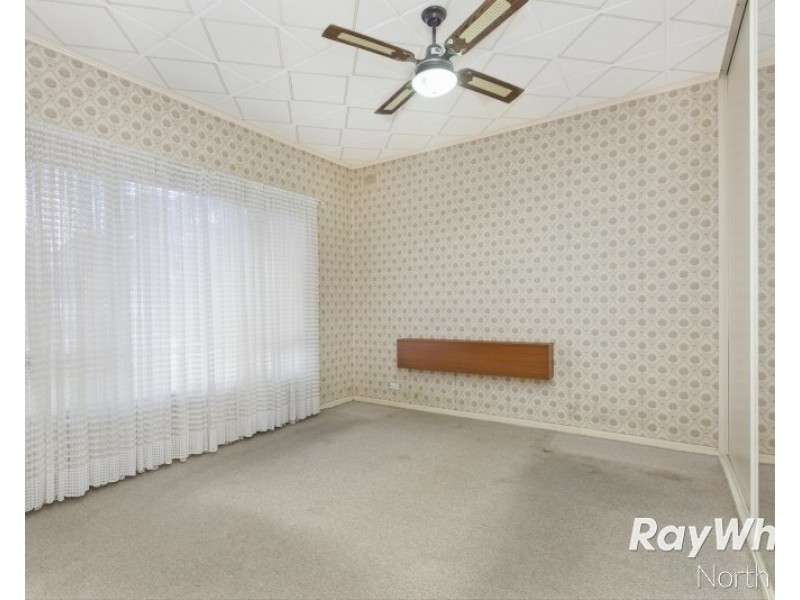 2 Forrest Avenue, Valley View SA 5093