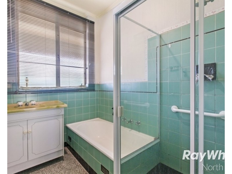 2 Forrest Avenue, Valley View SA 5093