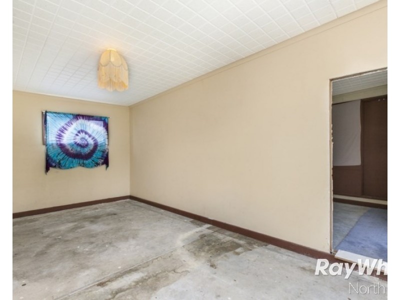 2 Forrest Avenue, Valley View SA 5093