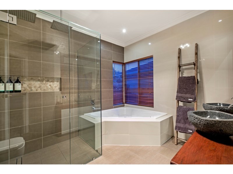 29 Rochester Crescent, Golden Grove SA 5125