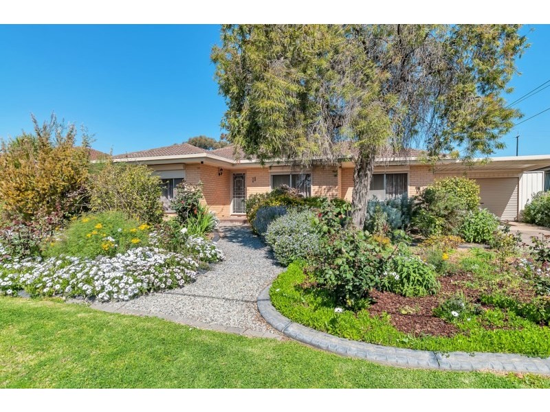 11 College Avenue, Valley View SA 5093